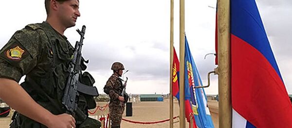 俄坦克兵教授蒙古士兵如何“旋转开火” - 俄罗斯卫星通讯社