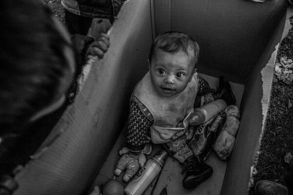 歐洲的夢想，安娜·潘傑利婭，希臘。 圖為：希臘和馬其頓邊界上的難民營里的一名兒童。 - 俄羅斯衛星通訊社