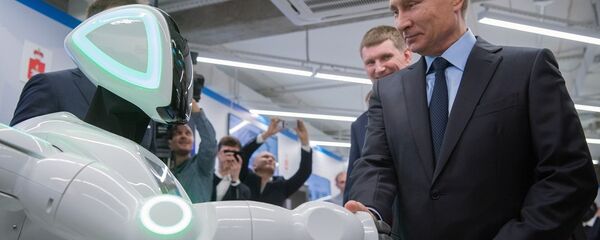 普京与逃跑机器人见面 - 俄罗斯卫星通讯社