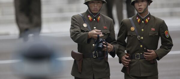 Северокорейские пограничники - 俄羅斯衛星通訊社