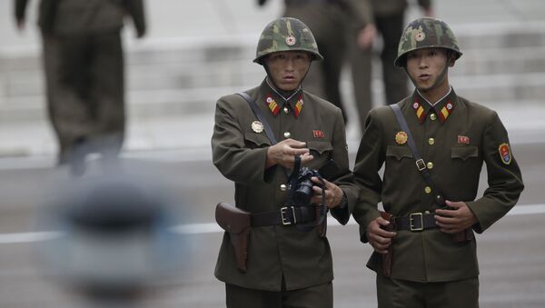 Северокорейские пограничники - 俄罗斯卫星通讯社