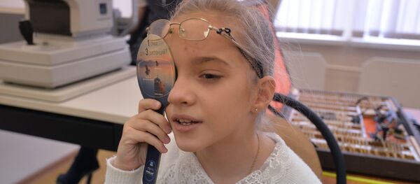 俄眼科医生解释为何男女看颜色会不同？ - 俄罗斯卫星通讯社