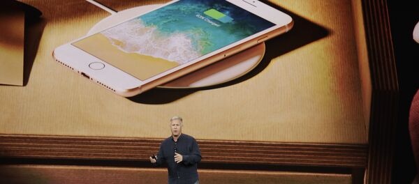 媒體：蘋果降速門醜聞後將損失上百億美元 - 俄羅斯衛星通訊社