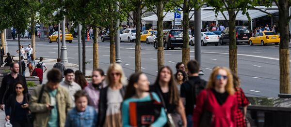 民调:普京支持率半年内从82%下降到65% 民调:普京支持率半年内从82%下降到65% - 俄罗斯卫星通讯社