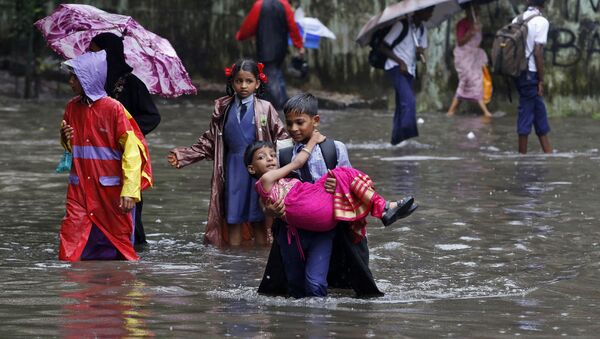 印度东部至少12人因风暴天气丧生 - 俄罗斯卫星通讯社