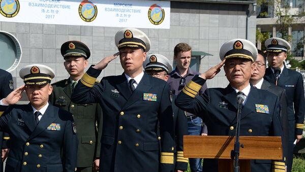 中国海军副司令参观符拉迪沃斯托克的伏罗希洛夫炮台 - 俄罗斯卫星通讯社
