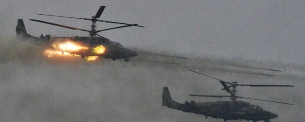 Вертолеты Ка-52 Аллигатор во время совместных стратегических учений России и Белоруссии на Лужском полигоне в Ленинградской области - 俄羅斯衛星通訊社