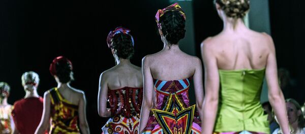 俄驻华总领馆正在调查14岁女模在上海死亡原因 - 俄罗斯卫星通讯社