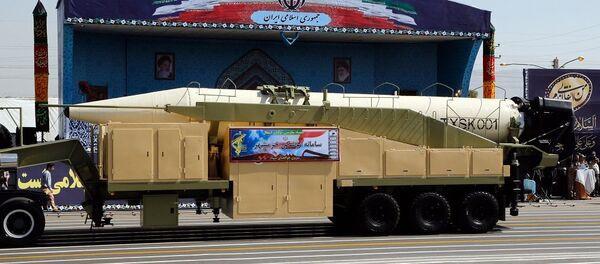 媒體：伊朗展示射程2千公里的彈道導彈 - 俄羅斯衛星通訊社