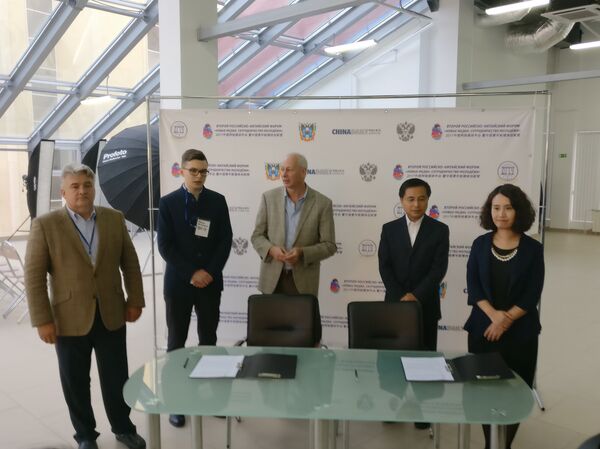 俄SPB TV电视台与中国日报传媒集团签署视频转播授权协议 - 俄罗斯卫星通讯社