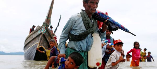 80万穆斯林-罗兴亚人逃往孟加拉国 - 俄罗斯卫星通讯社