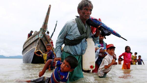 80万穆斯林-罗兴亚人逃往孟加拉国 - 俄罗斯卫星通讯社