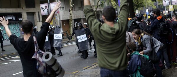 舉行公投的加泰羅尼亞發生警民小型衝突 - 俄羅斯衛星通訊社