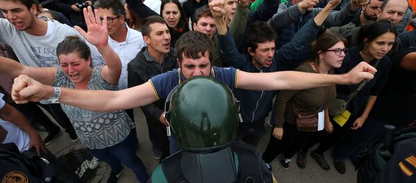 加泰羅尼亞公投期間的衝突 - 俄羅斯衛星通訊社