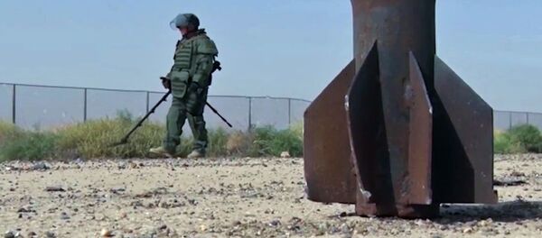 俄罗斯工兵在叙利亚代尔祖尔排雷 俄罗斯工兵在叙利亚代尔祖尔排雷 - 俄罗斯卫星通讯社