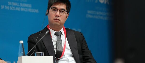 馮偉雄 馮偉雄 - 俄羅斯衛星通訊社