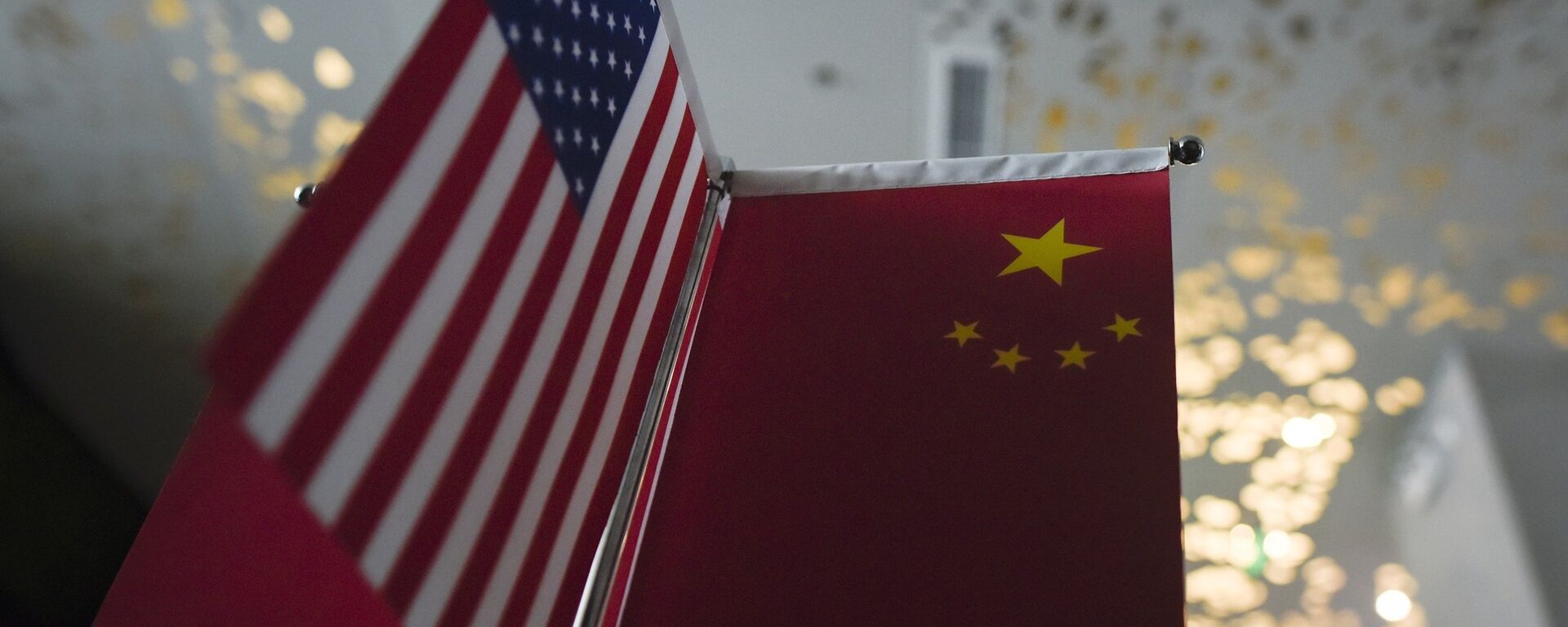 Chinese flags and American flags - 俄罗斯卫星通讯社, 1920, 19.03.2021