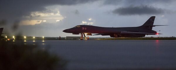 B-1B“枪骑兵”(Lancer)轰炸机 - 俄罗斯卫星通讯社