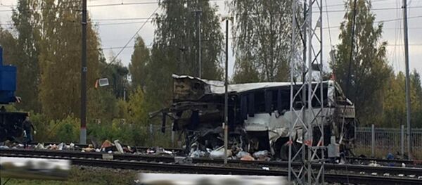 俄罗斯与火车撞的大巴上有55名乌兹别克斯坦和2名哈萨克斯坦公民 - 俄罗斯卫星通讯社