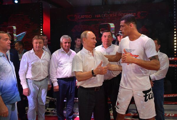 弗拉基米尔·普京在索契观看国际桑博格斗比赛。 - 俄罗斯卫星通讯社