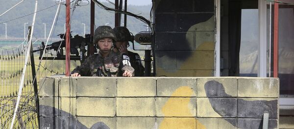 South Korean army soldiers stand guard at a military post at the Imjingak Pavilion near the border village of Panmunjom South Korean army soldiers stand guard at a military post at the Imjingak Pavilion near the border village of Panmunjom - 俄罗斯卫星通讯社
