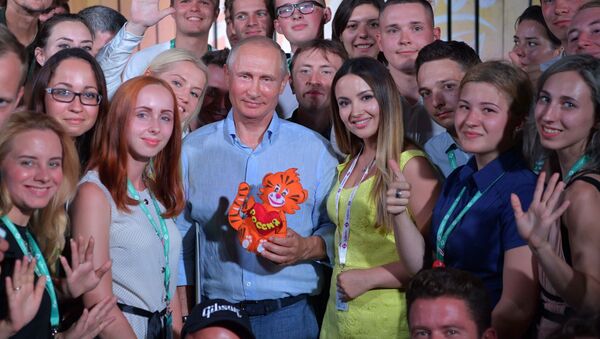 民调：四分之三的俄罗斯民众对普京表示信赖 - 俄罗斯卫星通讯社