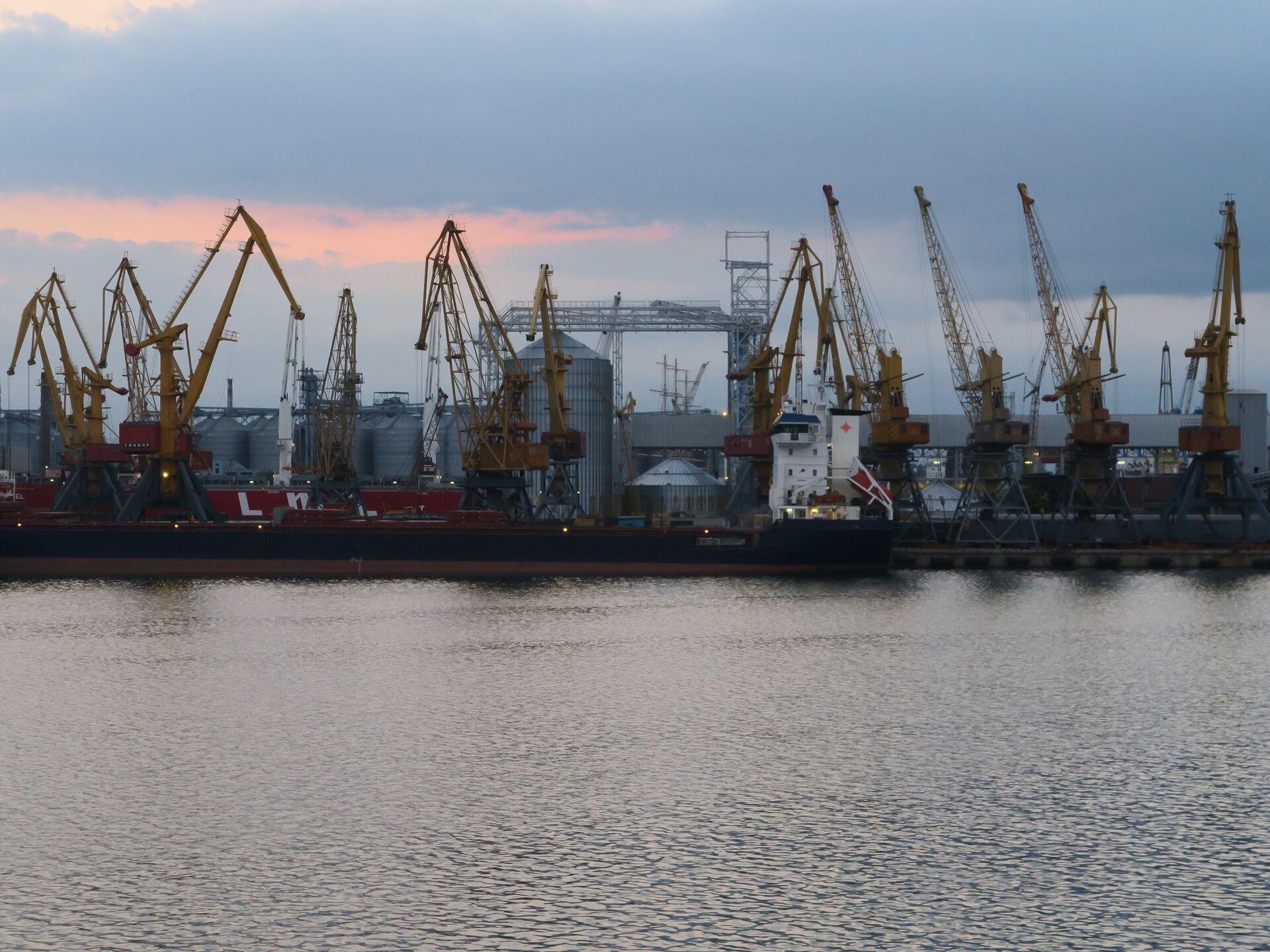 俄海洋商港协会：2019年俄海港货运量将增3%达8.5亿吨 - 2019年11月20日, 俄罗斯卫星通讯社