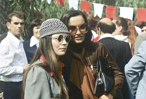 基希納烏“金秋節”上的女孩,1978年 基希納烏“金秋節”上的女孩,1978年 - 俄羅斯衛星通訊社