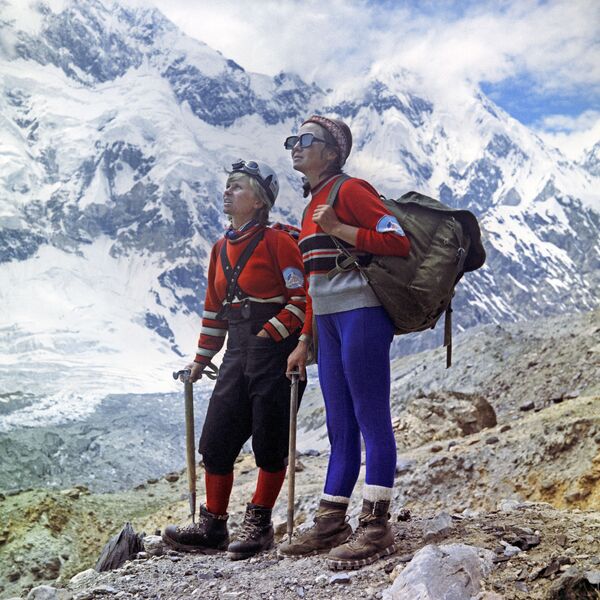 帕米尔高原登山者，1972年 - 俄罗斯卫星通讯社