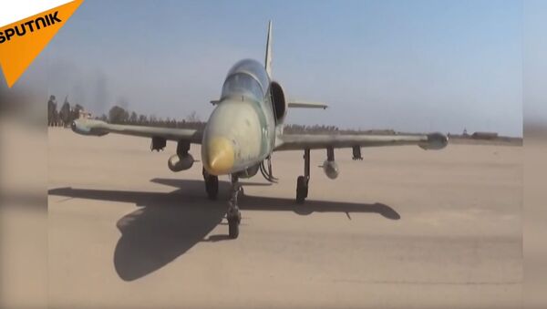 代爾祖爾軍用機場昨日接納首批飛機（視頻） - 俄羅斯衛星通訊社