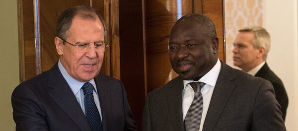 俄罗斯外交部部长拉夫罗夫与全面禁止核试验条约组织筹备委员会执行秘书长泽尔博（图片资料） - 俄罗斯卫星通讯社