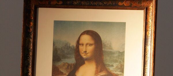 画着胡须和胡子的画作蒙娜•丽莎在巴黎拍得74.3万美元 画着胡须和胡子的画作蒙娜•丽莎在巴黎拍得74.3万美元 - 俄罗斯卫星通讯社