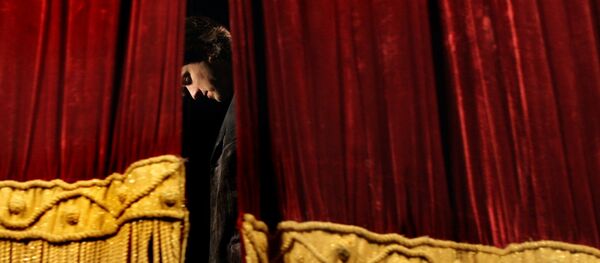 德國劇院建議觀眾戴有納粹十字黨徽的臂章 - 俄羅斯衛星通訊社