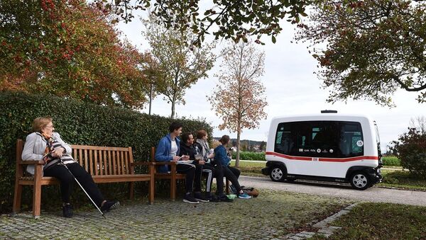 德国首辆无人驾驶电动公交车上路 - 俄罗斯卫星通讯社