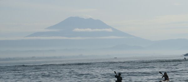 вулкан Агунг вулкан Агунг - 俄羅斯衛星通訊社