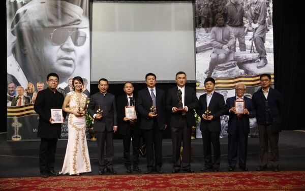 白嗣宏在第15届奥泽洛夫国际军事电影节（右侧第二位） - 俄罗斯卫星通讯社