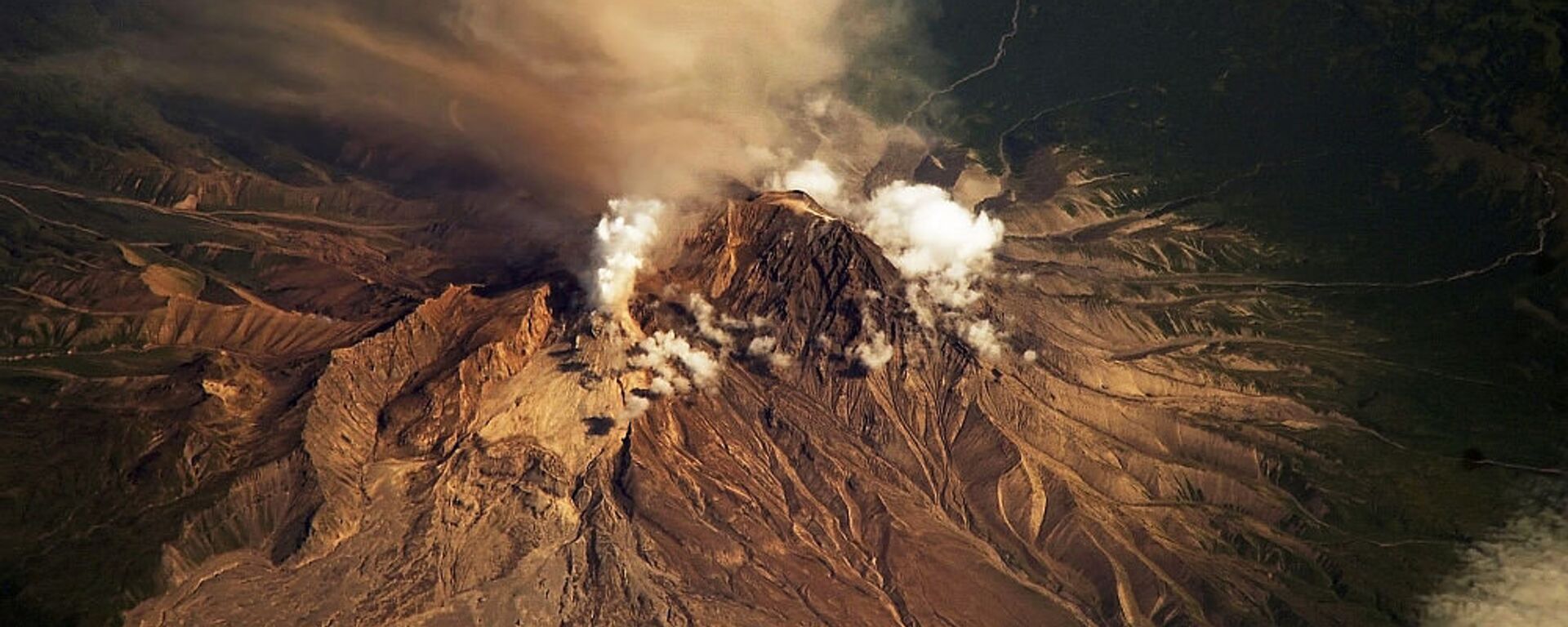 希韦卢奇火山 (舍维留奇火山)  - 俄罗斯卫星通讯社, 1920, 01.02.2023