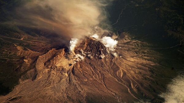 希韋盧奇火山 (捨維留奇火山) - 俄羅斯衛星通訊社