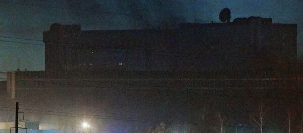 俄紧急情况部采取措施拯救或位于起火电缆井内的人员 - 俄罗斯卫星通讯社