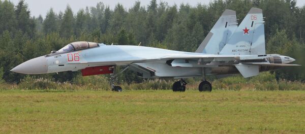 俄罗斯在迪拜航展上首次推出最新的四代++苏-35S超机动性战机 俄罗斯在迪拜航展上首次推出最新的四代++苏-35S超机动性战机 - 俄罗斯卫星通讯社