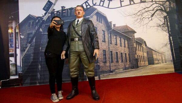 在印尼一间博物馆因内置希特勒蜡像而陷入丑闻 - 俄罗斯卫星通讯社