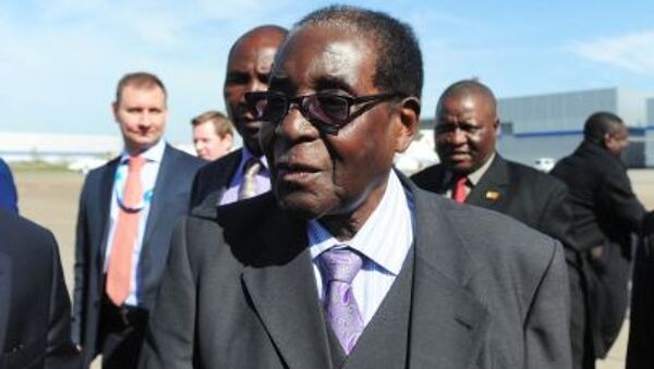 Прилет президента Зимбабве Роберта Мугабе в Москву - 俄罗斯卫星通讯社