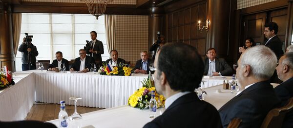 俄罗斯、土耳其和伊朗外长在安塔利亚举行的三方会谈 俄罗斯、土耳其和伊朗外长在安塔利亚举行的三方会谈 - 俄罗斯卫星通讯社