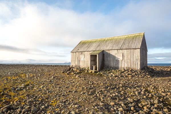 貝爾島上的小屋“艾勒的避難所”，1881年建於英國探險家本傑明·利·史密斯考察活動期間。 - 俄羅斯衛星通訊社
