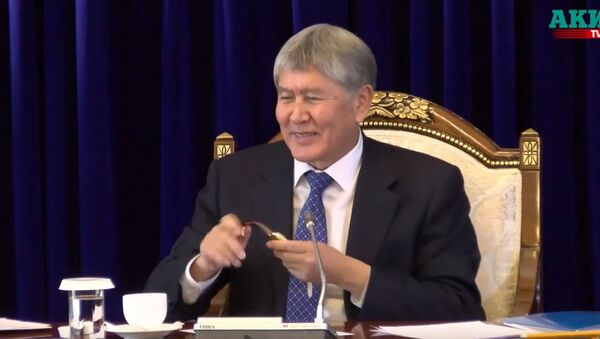 吉爾吉斯斯坦知名報紙主編向總統討要手錶 - 俄羅斯衛星通訊社