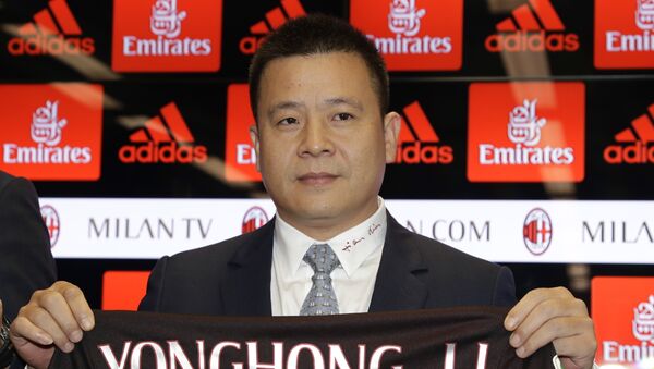意大利AC米蘭足球俱樂部的中國老闆李勇鴻涉嫌詐騙 - 俄羅斯衛星通訊社