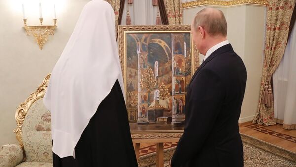 俄画家拒绝透露普京赠予基里尔大牧首的油画市价 - 俄罗斯卫星通讯社