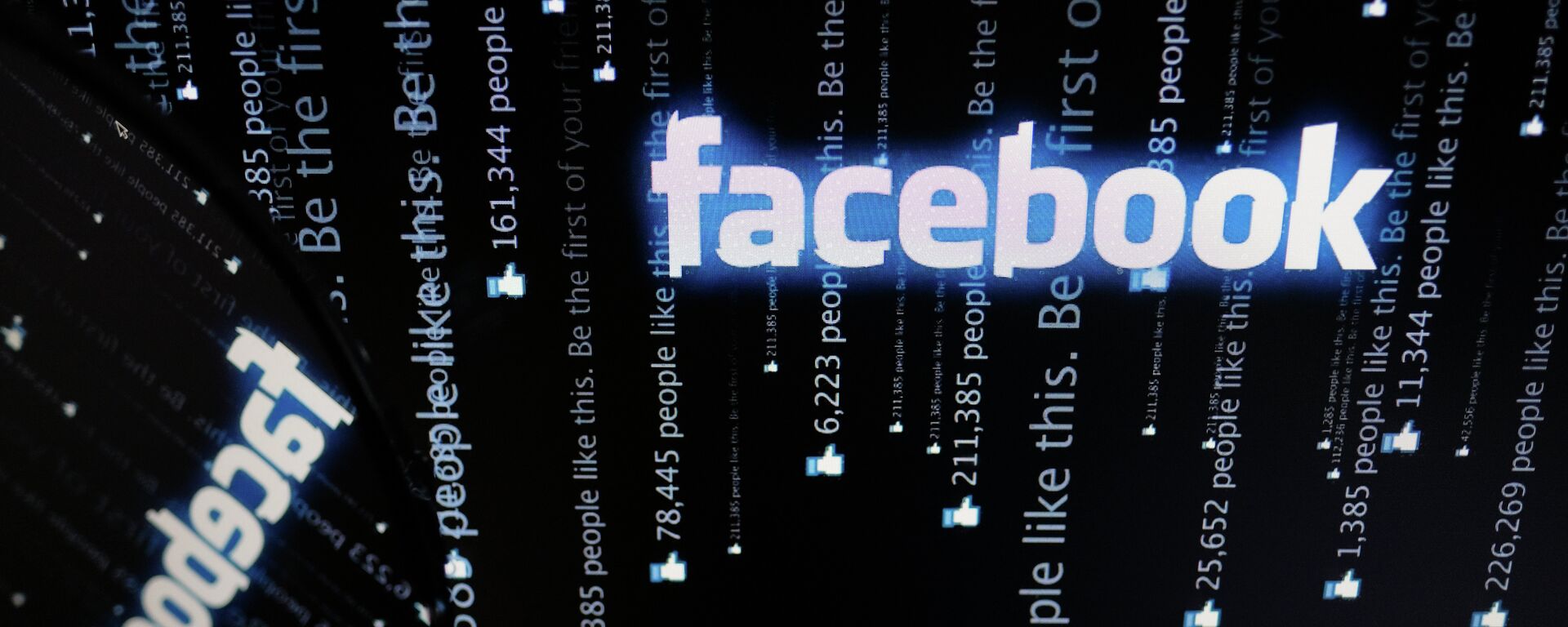 Логотип социальной сети Фейсбук на экране компьютера - 俄罗斯卫星通讯社, 1920, 18.09.2021