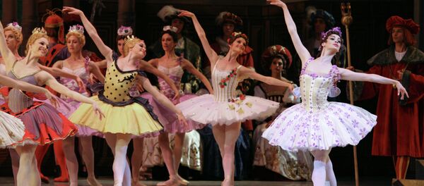 Солисты Государственного академического Мариинского театра в балете Спящая красавица (редакция С. Вихорева) на музыку П.И.Чайковского - 俄罗斯卫星通讯社