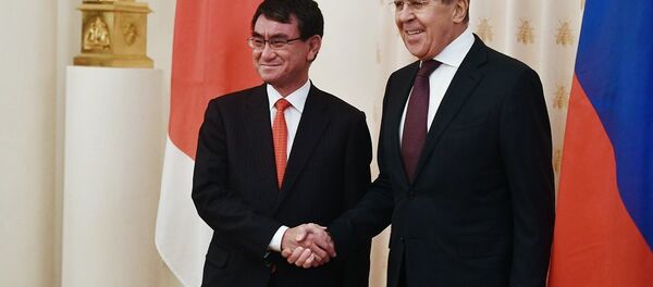 俄外长:只能通过长期工作和提升双边关系解决俄日和平条约问题 俄外长:只能通过长期工作和提升双边关系解决俄日和平条约问题 - 俄罗斯卫星通讯社